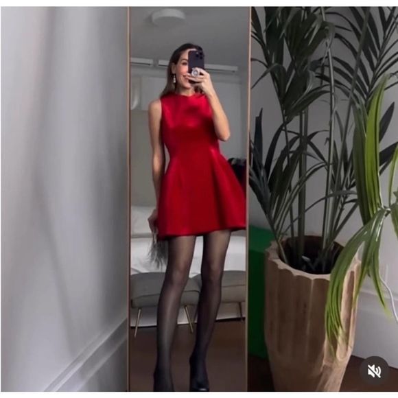 Zara red velvet voluminous mini sleeveless dress - Picture 10 of 11